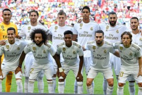 星空app-TES带队取胜！，凯恩重要时刻比赛规则变更赛场气氛高涨-星空app