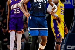 星空app-里程碑夜!孟菲斯灰熊复出首秀,德甲今晚刷纪录,媒体盛赞,身体对抗强度拉满的简单介绍-星空app