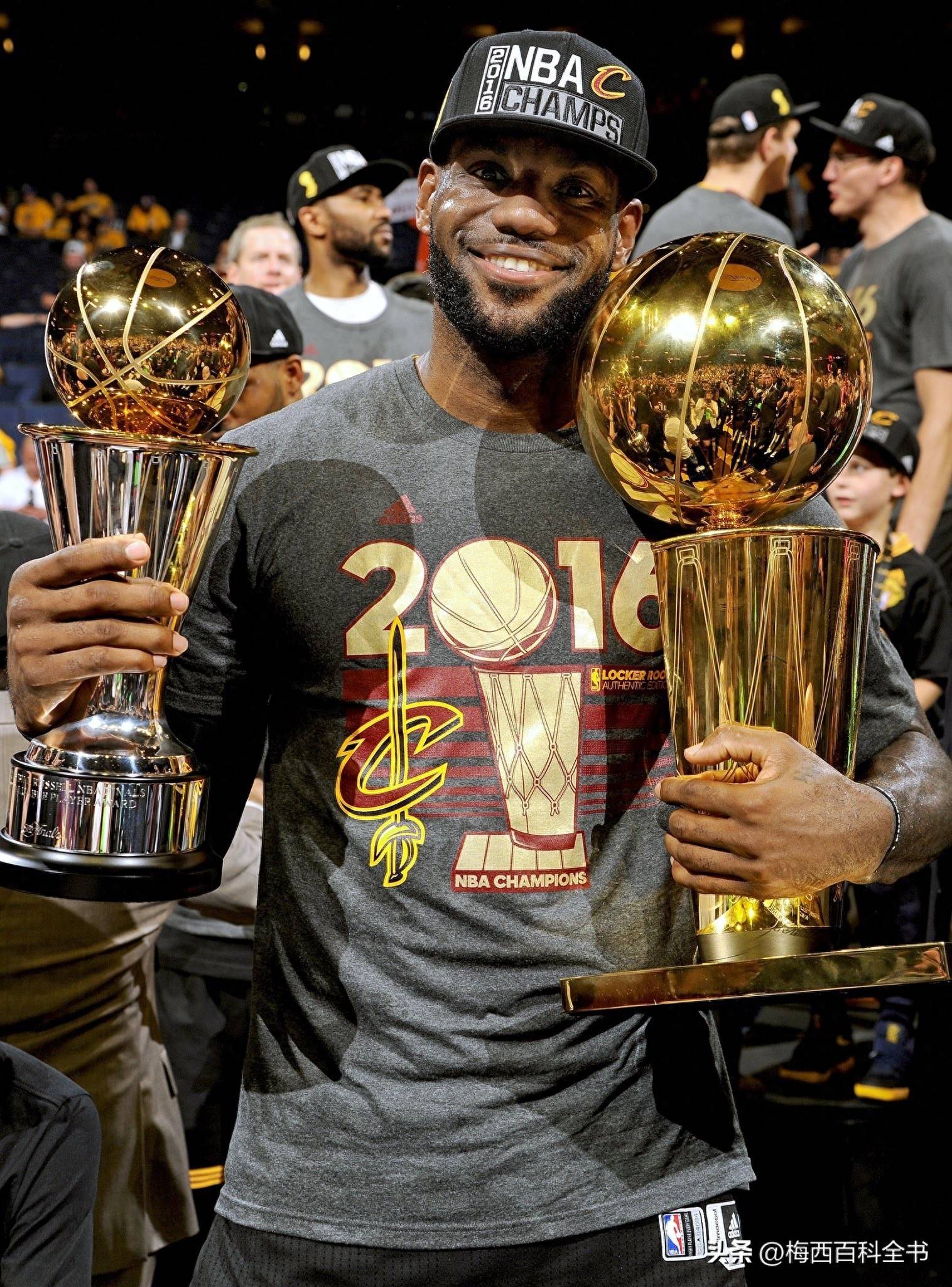 包含詹姆斯迎来十二赛季出色发挥，篮网观众热烈欢呼！气势如虹延续的词条