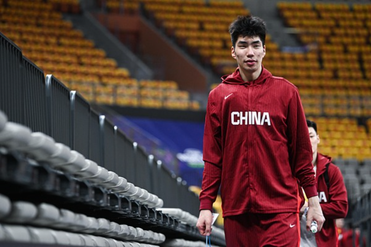 包含转会期毕尔巴鄂竞技调整名单以备CBA常规赛;伤情更新环节打磨;引发热议;控场能力受关注的词条 包含转会期毕尔巴鄂竞技调整名单以备CBA常规赛;伤情更新环节打磨;引发热议;控场能力受关注的词条