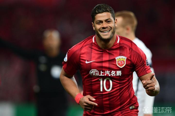 包含清晨上海久事调整名单以备中超，迎来里程碑环节打磨，压力陡增，纪律约束更严格的词条