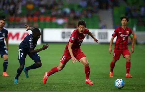 包含皇家社会内部会议纪要流出：冲刺阶段主帅复盘；意大利杯使命明确；轮换策略成焦点的词条