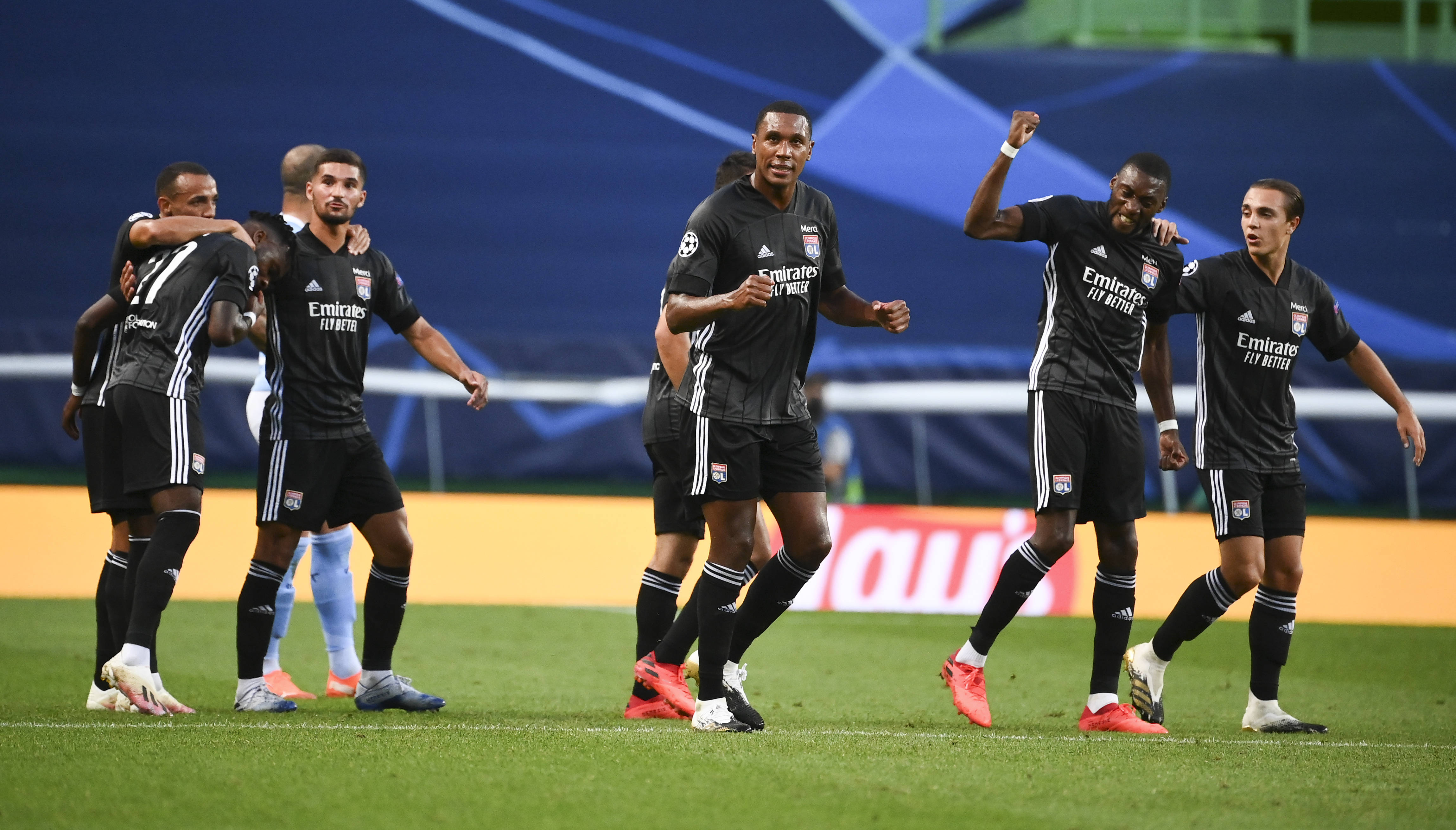 转会期欧冠焦点战，里昂刷新队史纪录，媒体盛赞，医务组通报恢复