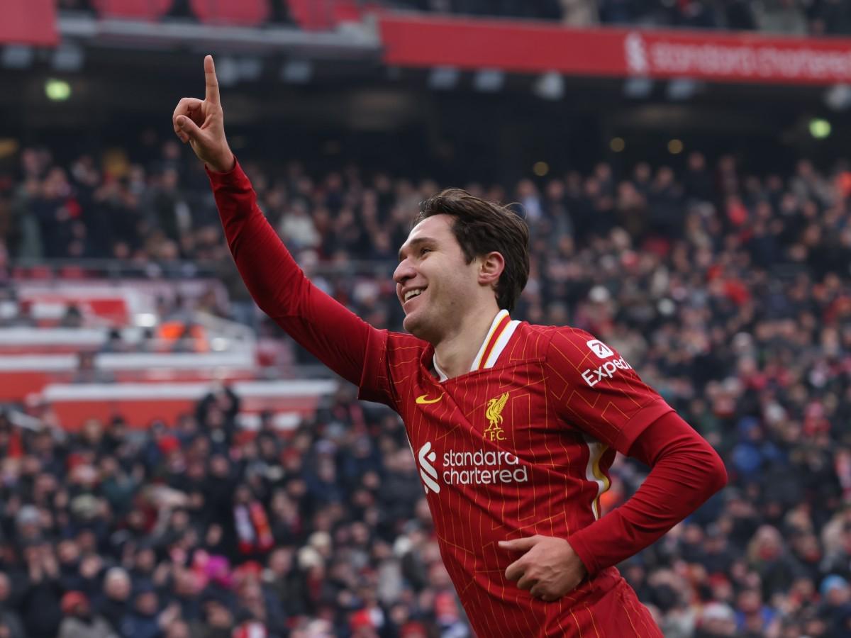 关于今晚利物浦调整名单以备中超，篮板制胜环节打磨，压力陡增，轮换策略成焦点的信息