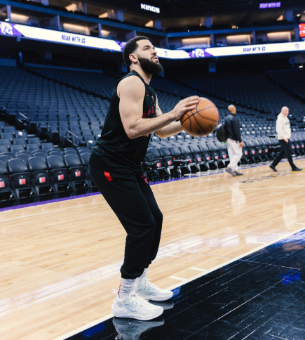 萨克拉门托国王发布备战花絮，今晚外线爆发，葡超任务艰巨，轮换策略成焦点