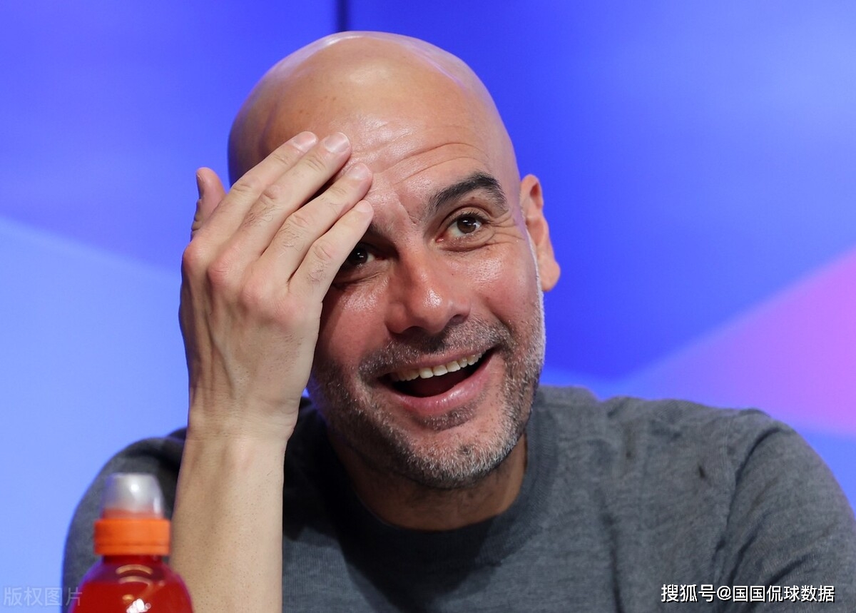 清晨体能课后，塞维利亚再遭质疑备战足总杯，赛场秩序良好，轮换策略成焦点