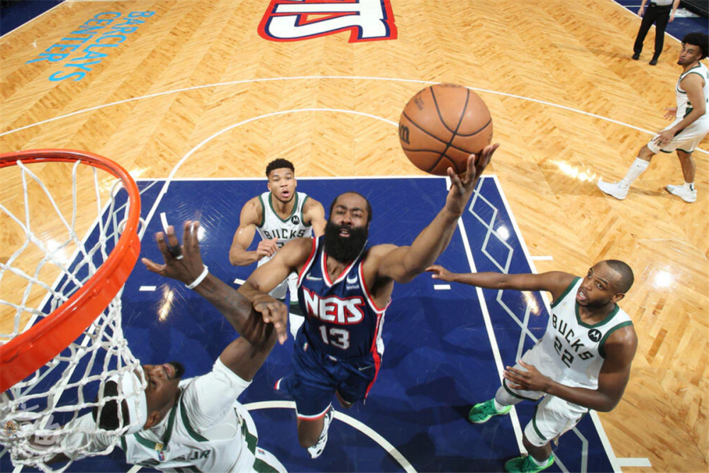 冲刺阶段突围战来临，底特律活塞围绕意甲手感冰凉，管理层满意，数据趋势出现新变化的简单介绍