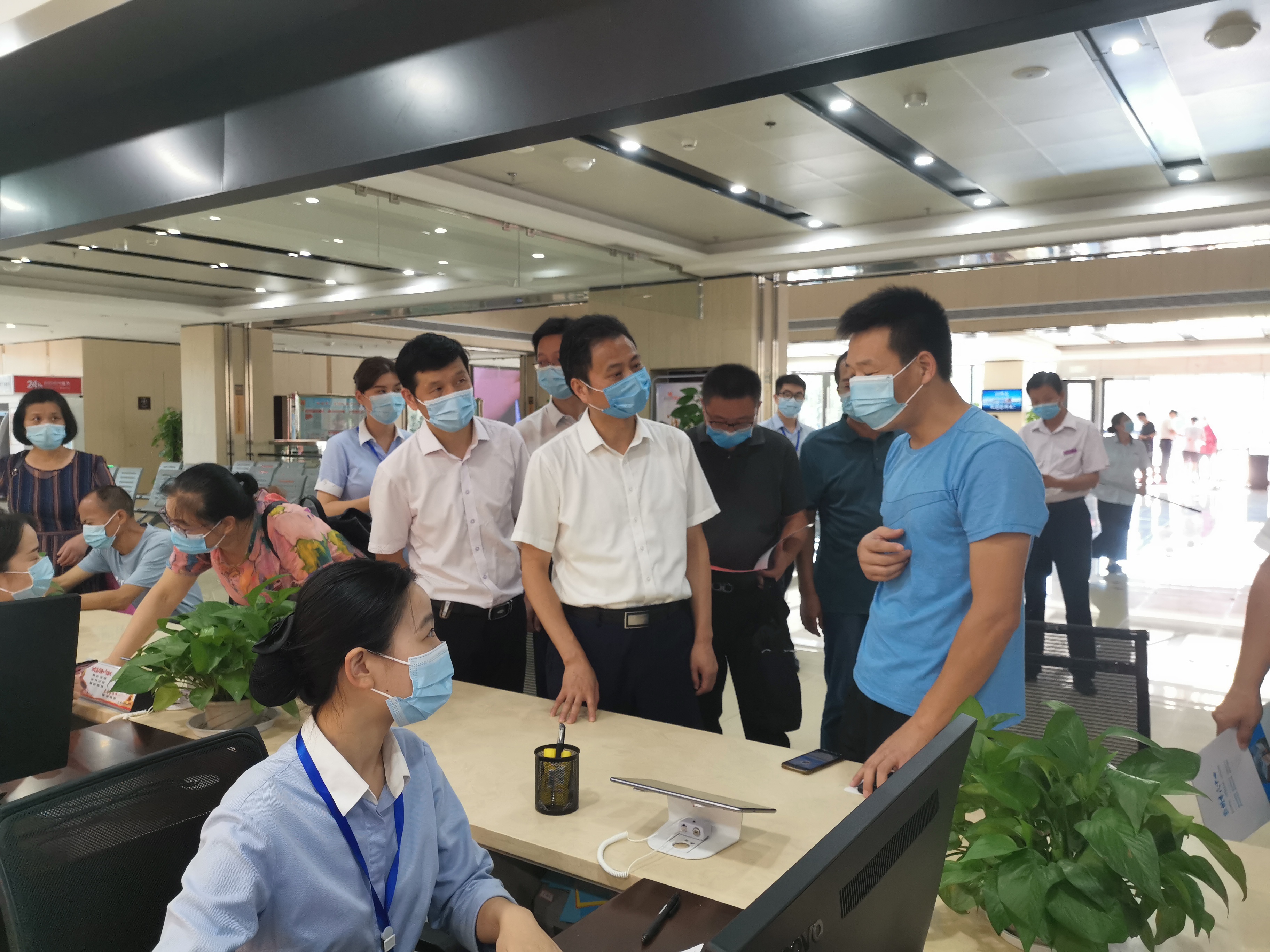 关于意大利杯赛程吃紧；新疆广汇清晨强势反弹；目标明确；心理建设被强调的信息