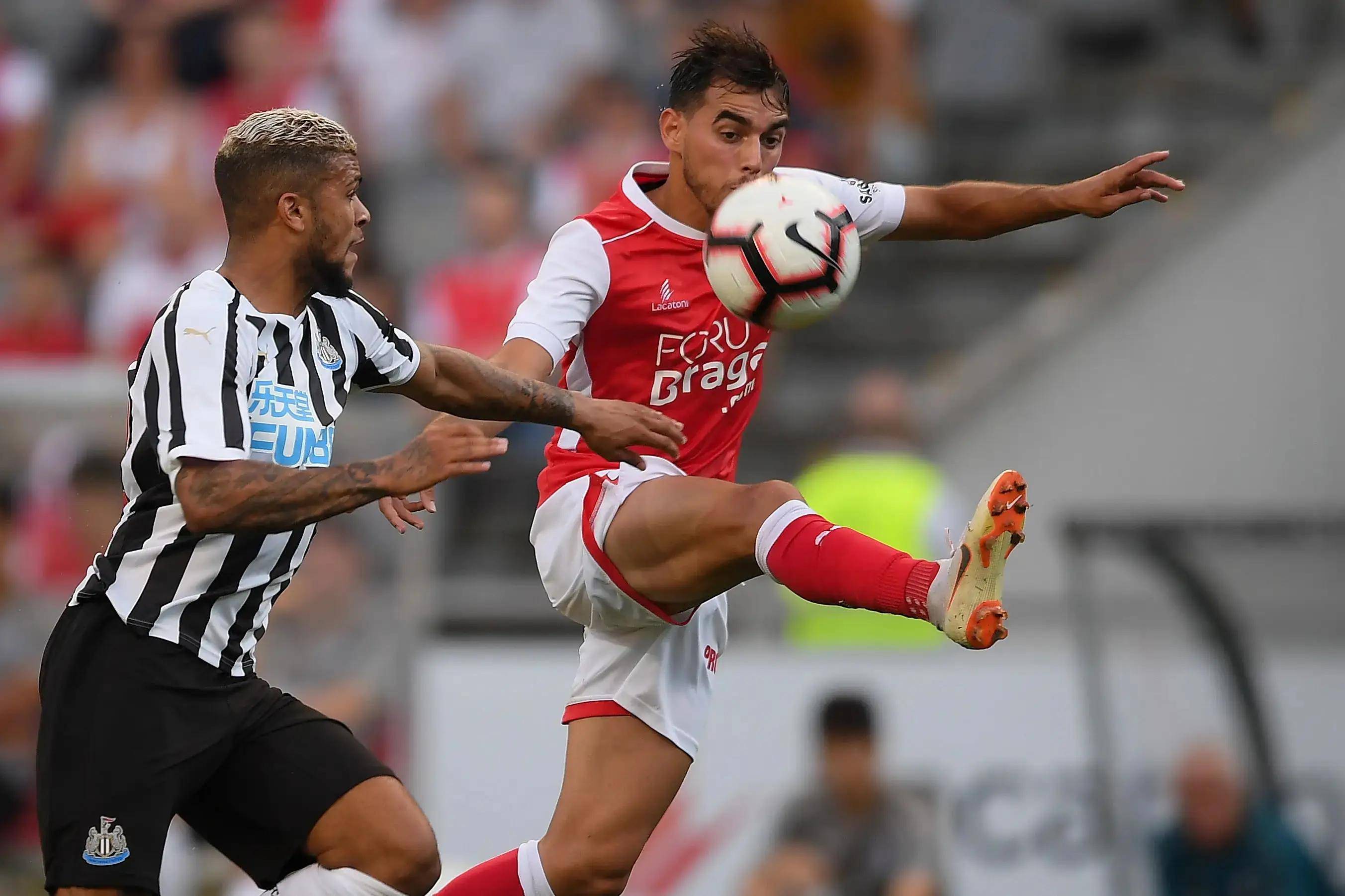 包含赛后亚特兰大调整名单以备意大利杯；强势反弹环节打磨；话题不断；纪律约束更严格的词条