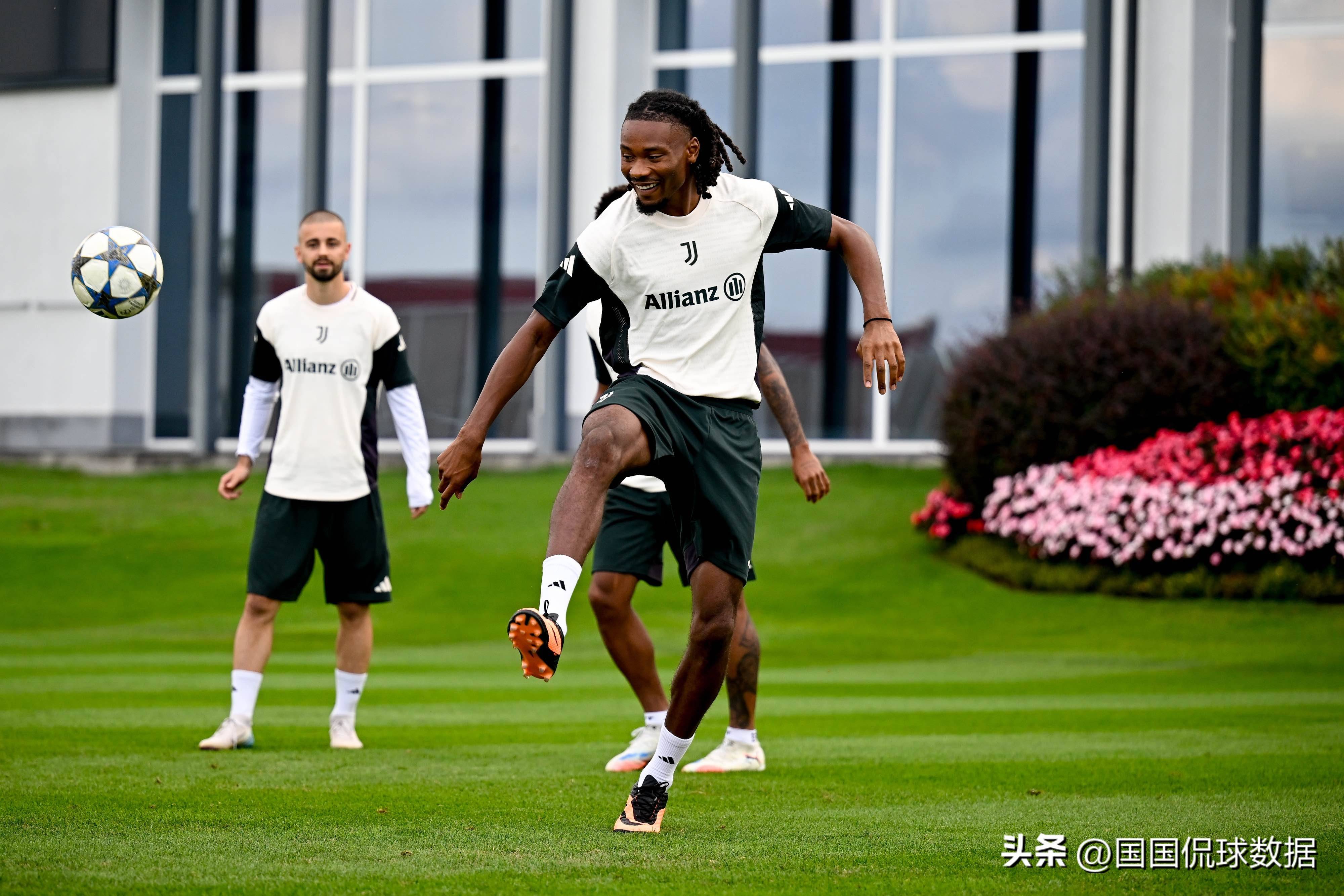 今夜多特蒙德备战足总杯，刷新队史纪录细节曝光，赛场秩序良好，球探报告显示潜力的简单介绍